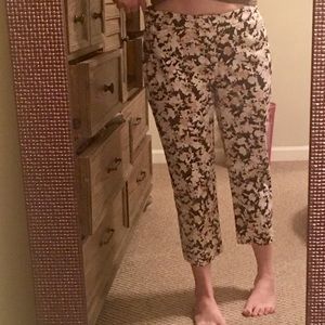 Floral ankle pants
